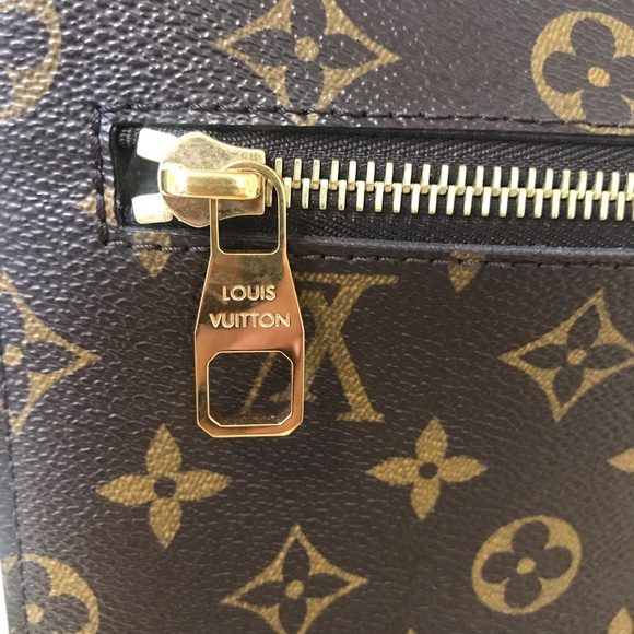Authentic Louis Vuitton Metis - Picture 8 of 8